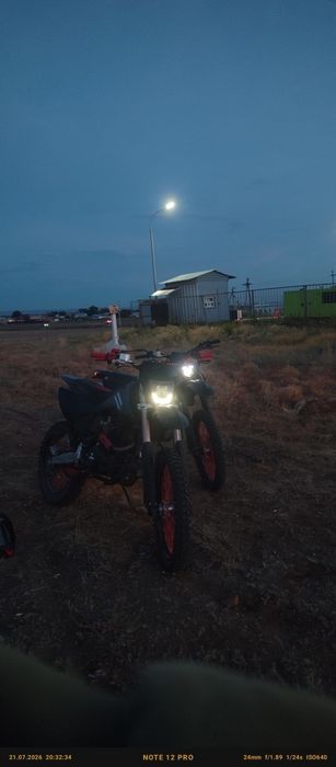 Продаю эндуро 300кубов