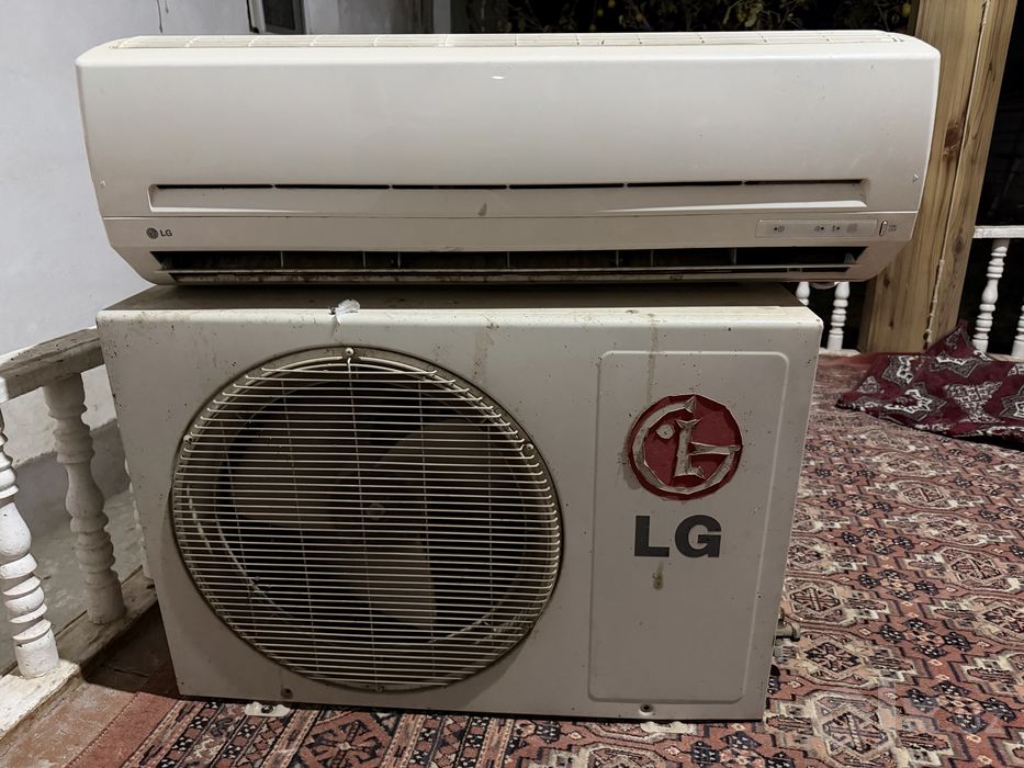 Кондиционер LG12HS