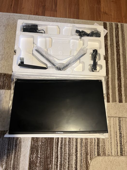 Gawfolk 24.5-inch monitor (full box)