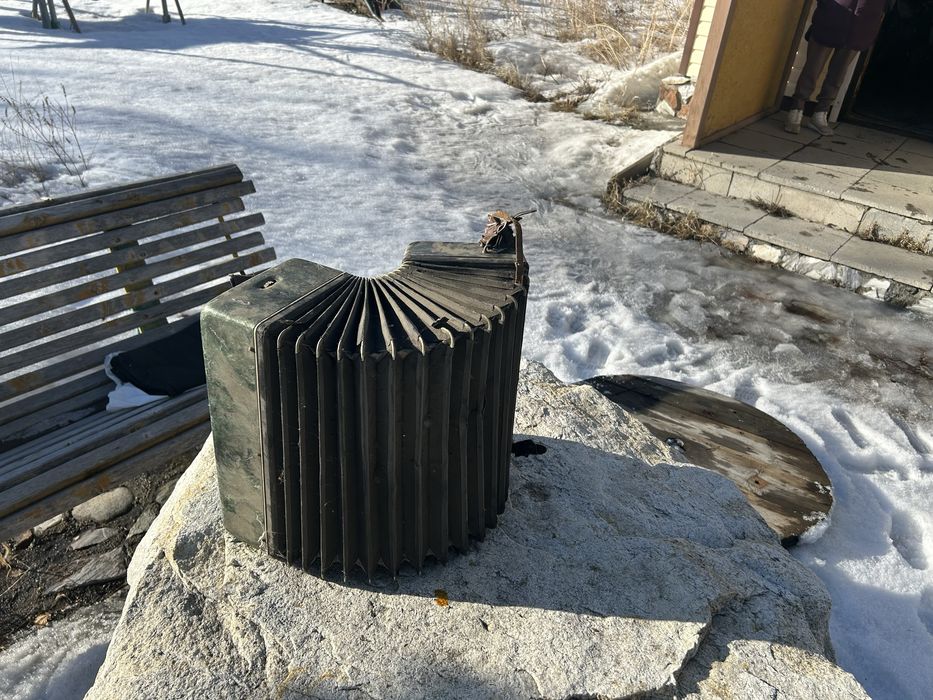 Продам баян советский