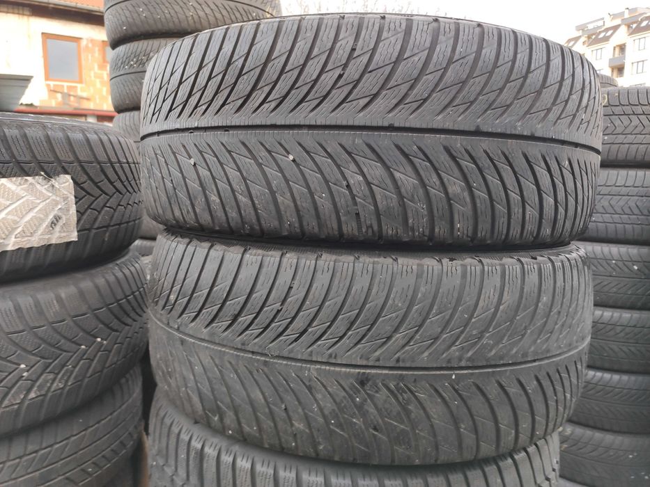 2бр Зимни гуми 245 45 18 - Michelin - DOT 2022