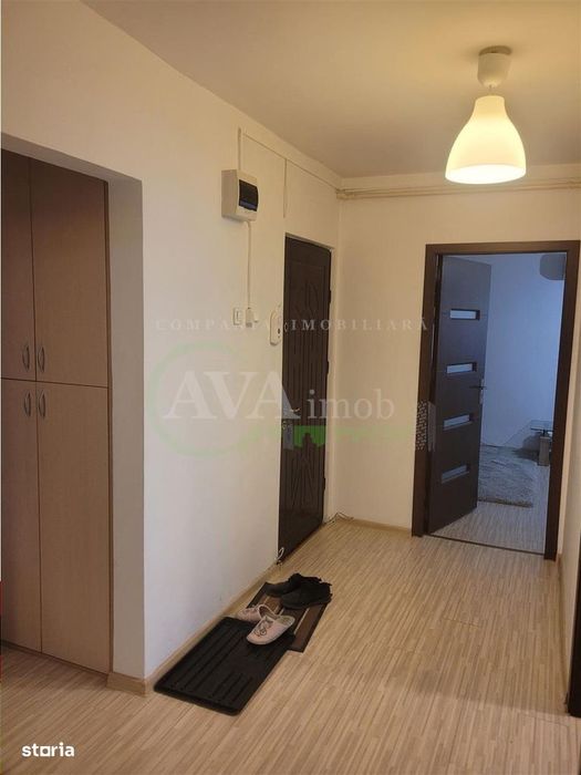 Apartament 3 camere ,zona Cora