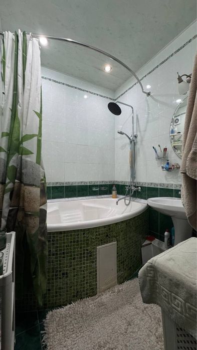 Продается 4-комнатная квартира! Янгихаётский район, массив Спутник-16