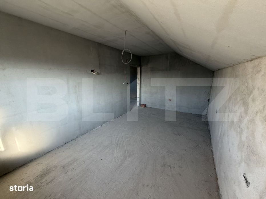 Casa P+1 semifinisata, 250 mp, garaj, teren generos, zona Partos