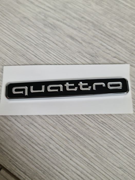 Emblema-Sigla-Logo-Stema-Quattro-Spate-Haion-Cromata-Neagra-Lucions-Argintie-Interior-Bord-Audi-A4-A5-A6-A7-A8-Q3-Q5-Q7-Q8-Sline