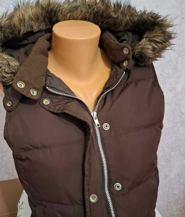 GAP Дамки Елек с качулка