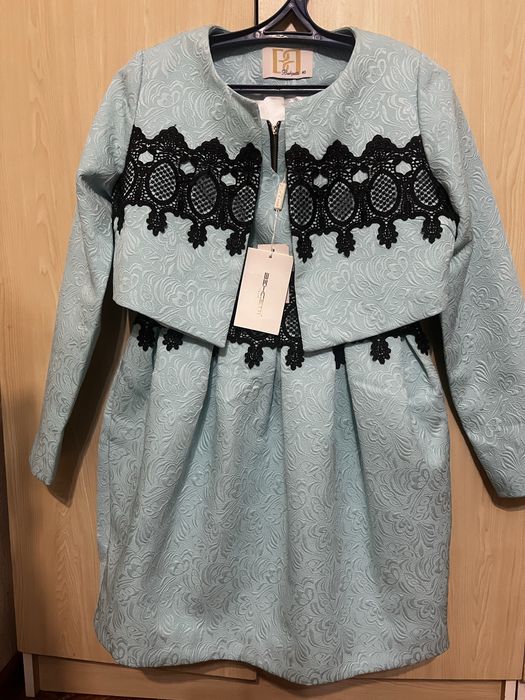 Продам новое платье