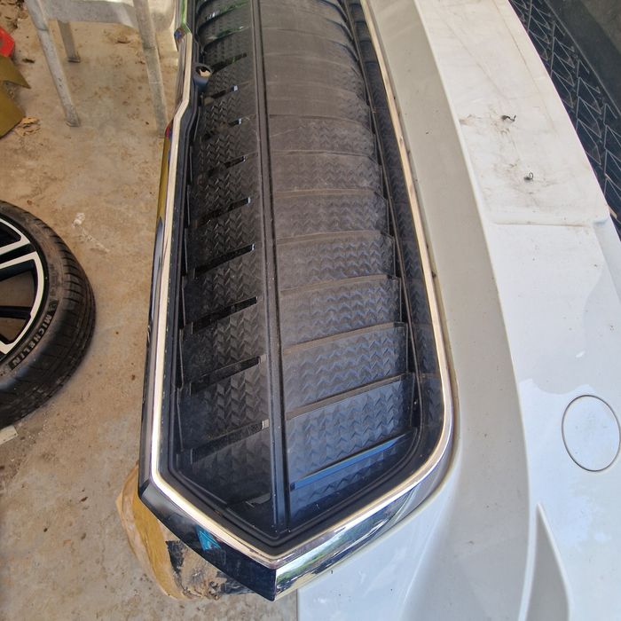 Skoda Enyaq 2022 предна броня 3бр.