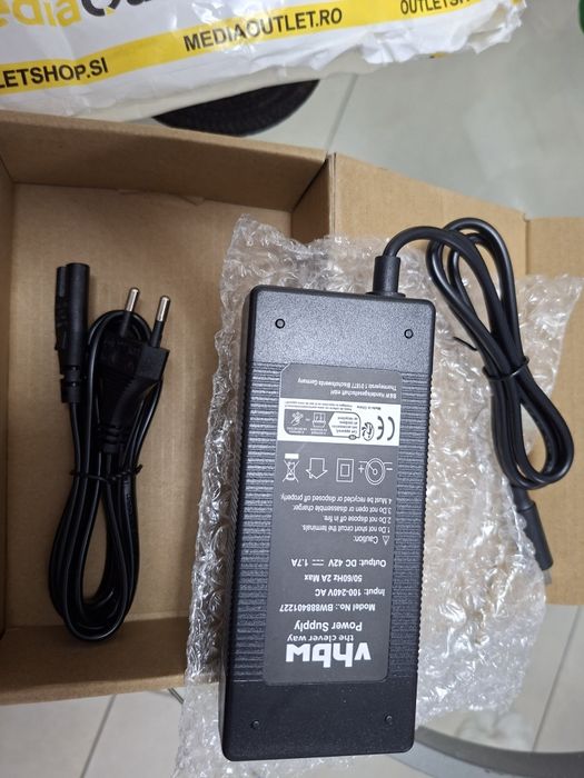 Incarcator scuter electric seqway Ninebot ES1 / Xiaomi Mijia M365