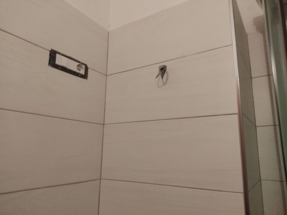 Продавам самостоятелна къща в Италия