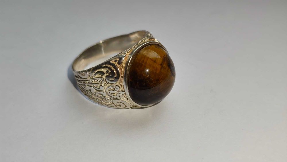 Серебряное кольцо с камнем ТИГРОВЫЙ ГЛАЗ