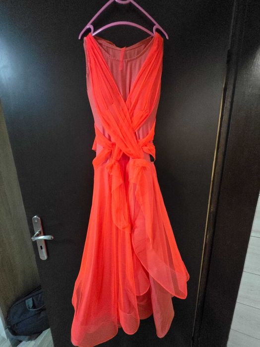 Продава рокля за стандарт