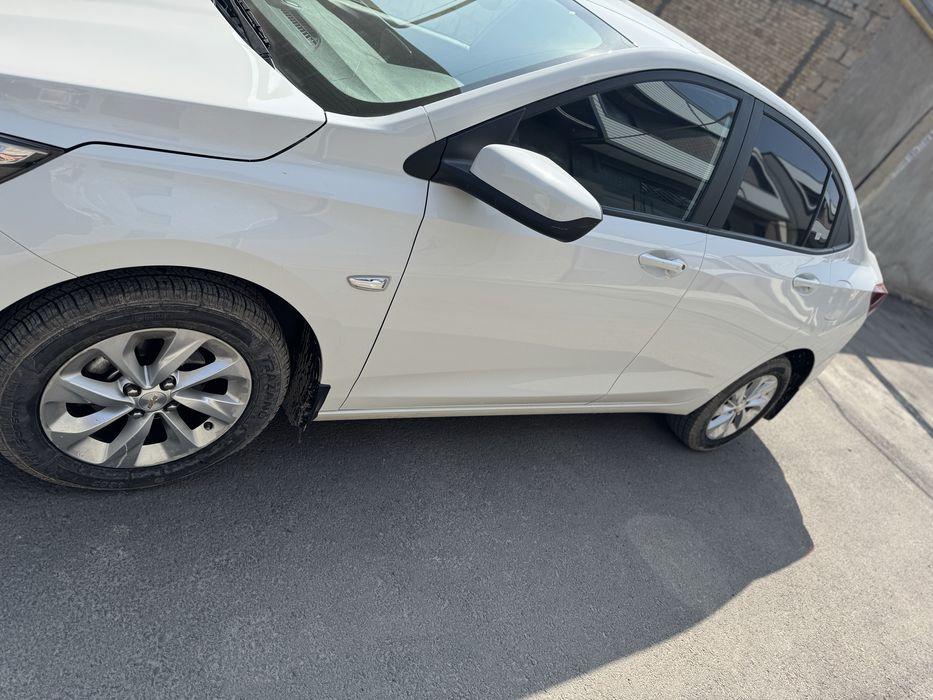 Onix 2024 в идеальном состоянии срочно продается