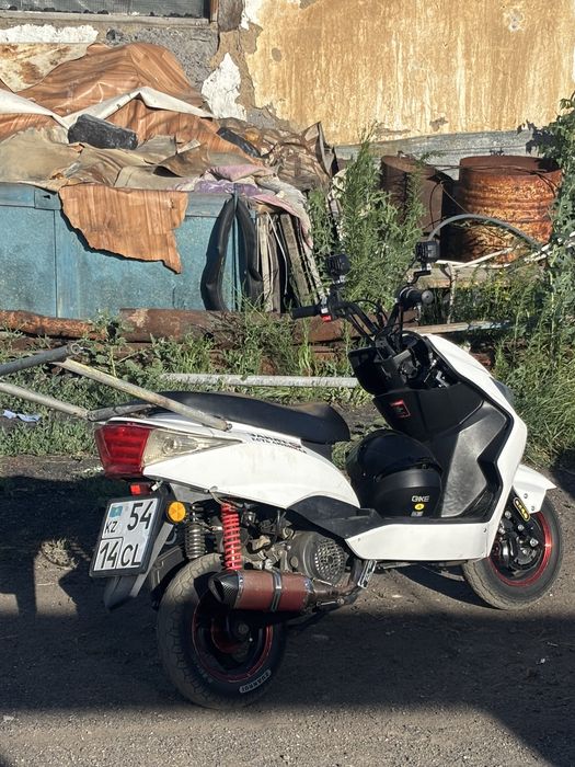 Продается м8 про