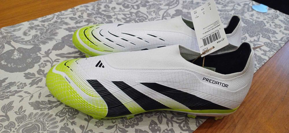Ghete de fotbal Adidas