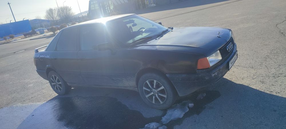 Продам Ауди 80 б3