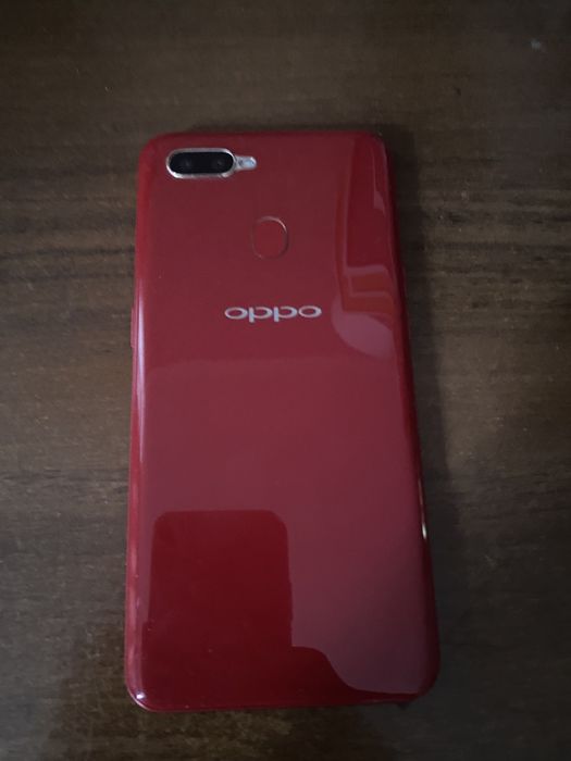 Продаю телефон oppo a5s