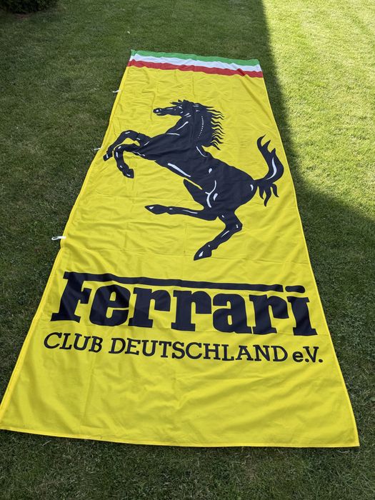 2 steaguri Ferrari