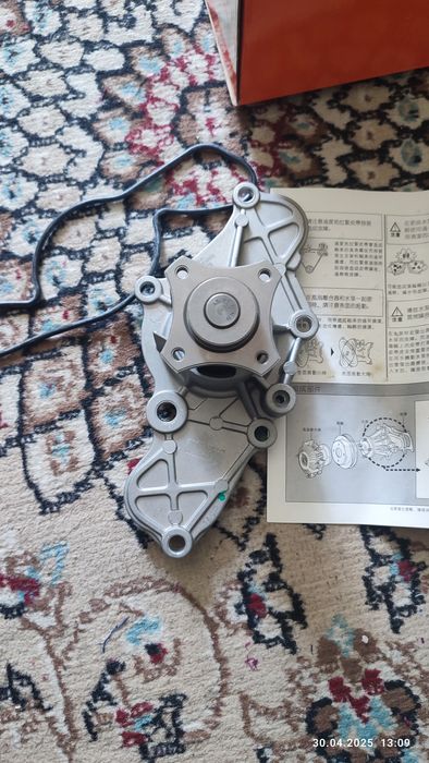 Помпа на мазду 626