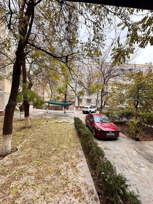 Продаётся квартира 2в3/1/5 на массиве 5