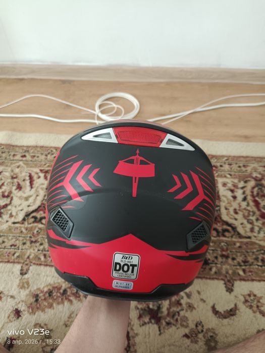 Продам мотошлем..