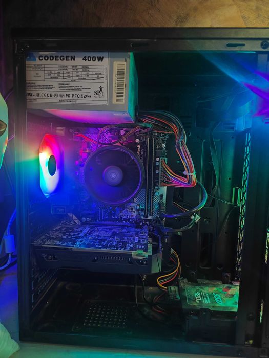 Бюджетен геймърски компютър GTX 1050 Ti, AMD RYZEN 3 3200G, 16GB RAM