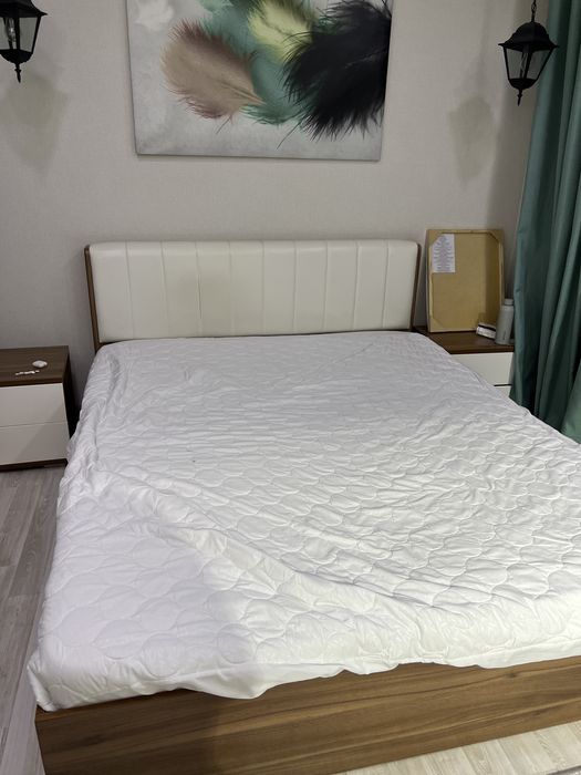 Продается двухспальная кровать