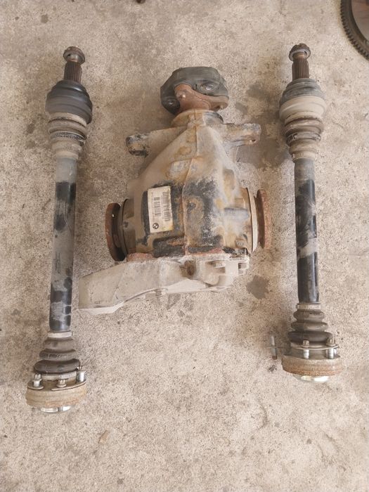 Заден диференциал Бмв/Bmw X-drive 4x4 E90 E91 E92 E93 E84 Число 3.46