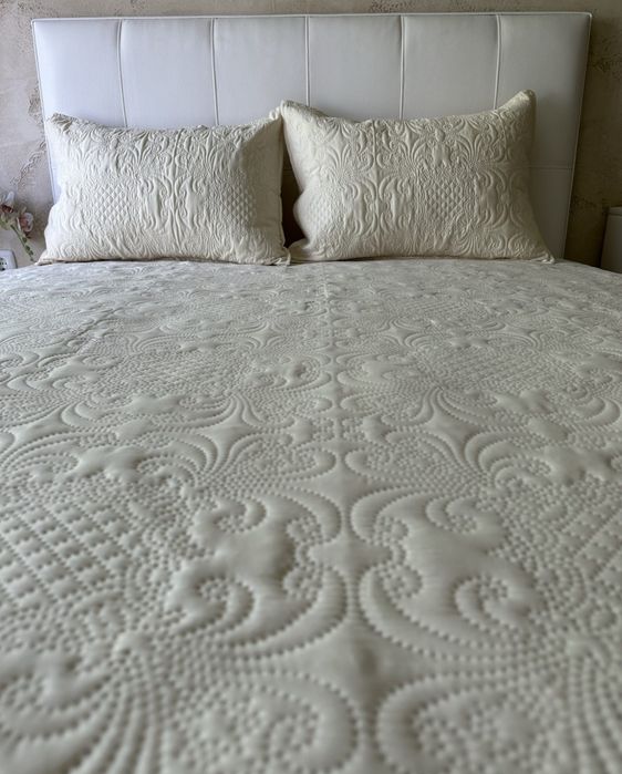 Покривало за легло крем