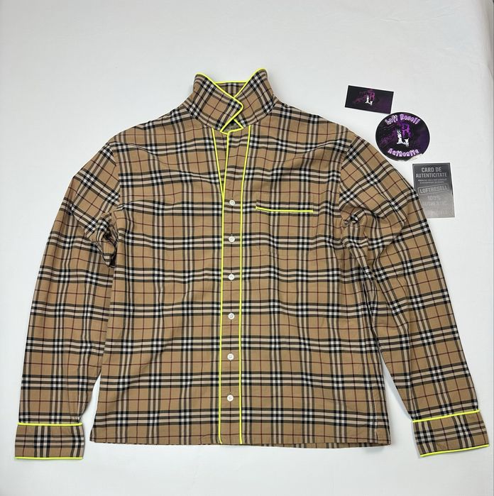 Burberry Button-Down Shirt  size S