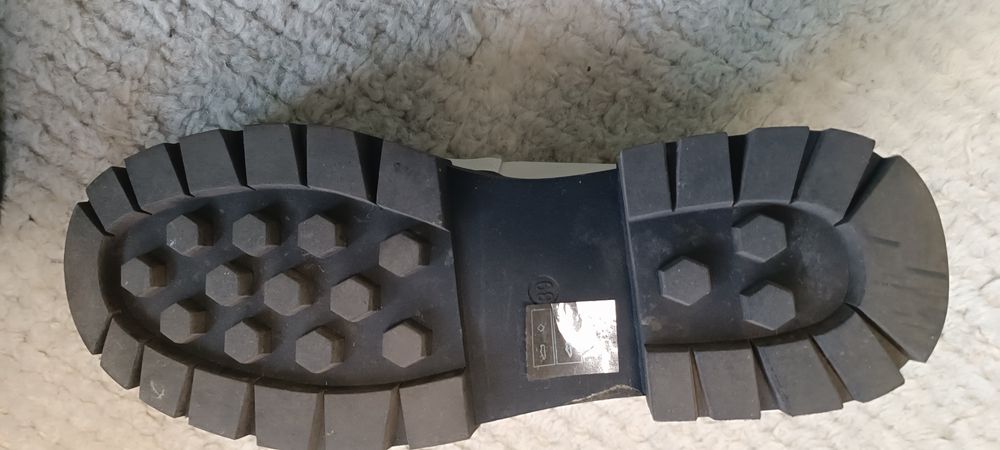 Страхотни сандали на reserved