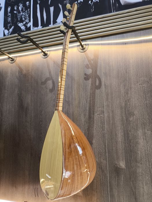 Турецкий баглама саз