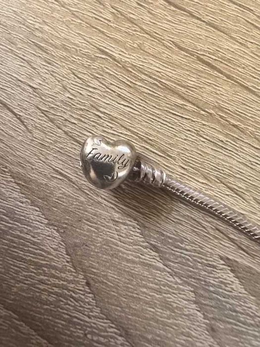 Bratara Pandora cu doua pandantive