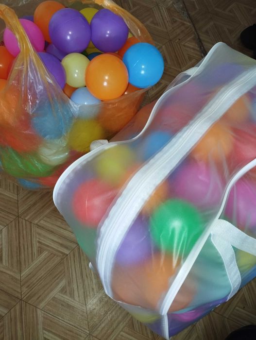 Продам шарики пластмассовые