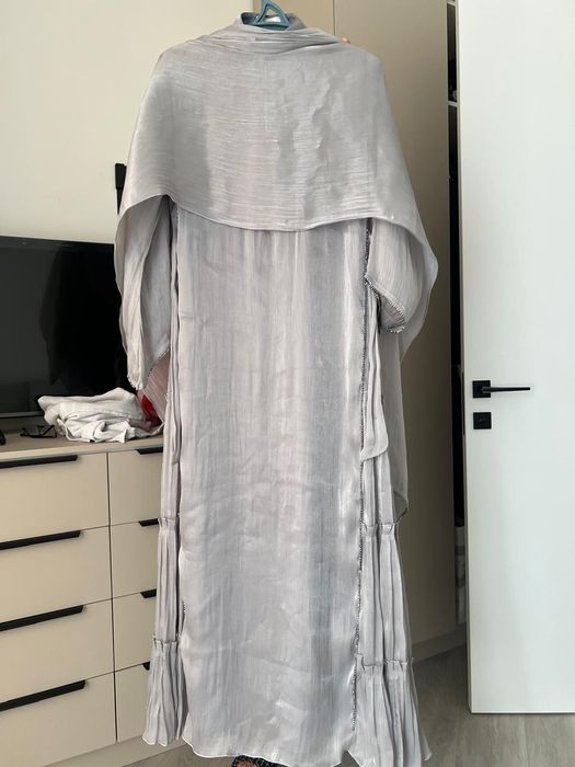 Продам платье абая
