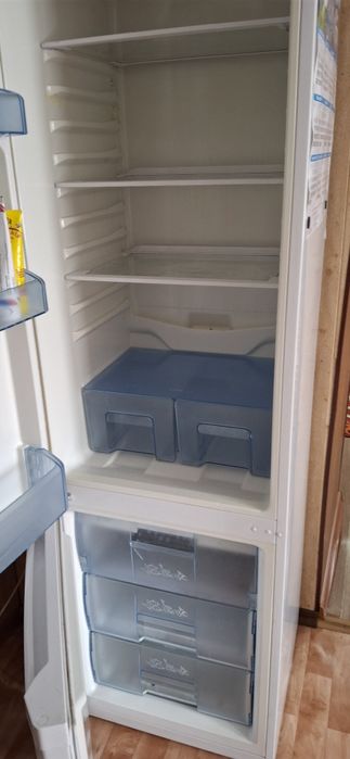 Продам холодильник