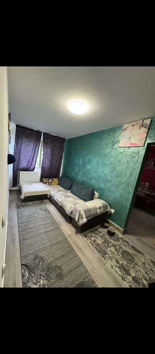 Vând apartament la cheie