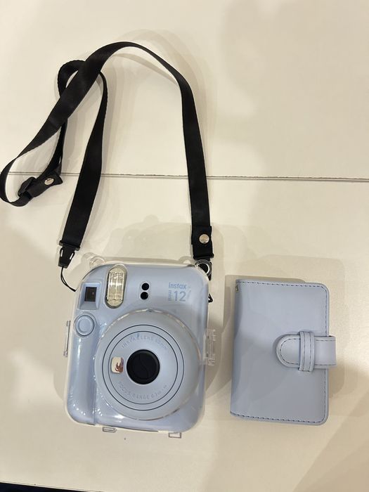 Продам Инстакс 12 мини Instax 12 mini
