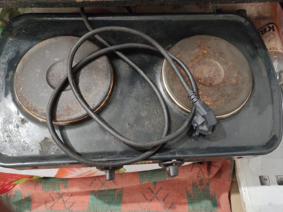 Продам эл. Плитку