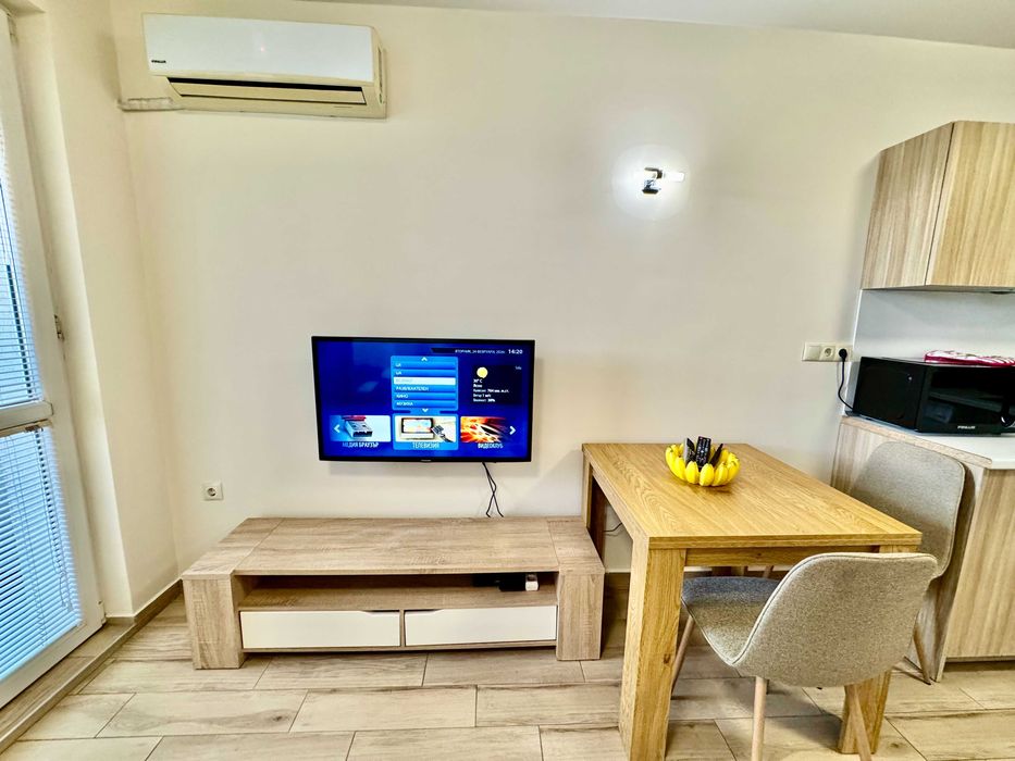 Нощувки - Joyful Studio