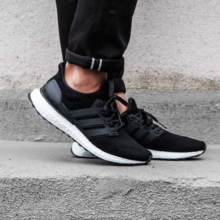 Оригинални  маратонки  *ADIDAS ULTRABOOST DNA 5.0 * EU39 1/3 -40