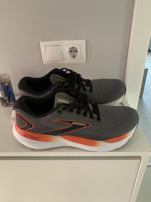 Brooks  Glycerin 21