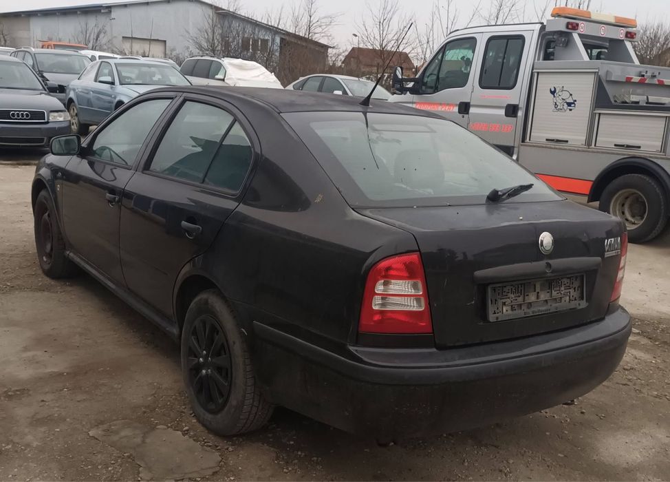 Dezmembrez Skoda Octavia 1.6 benzina BFQ