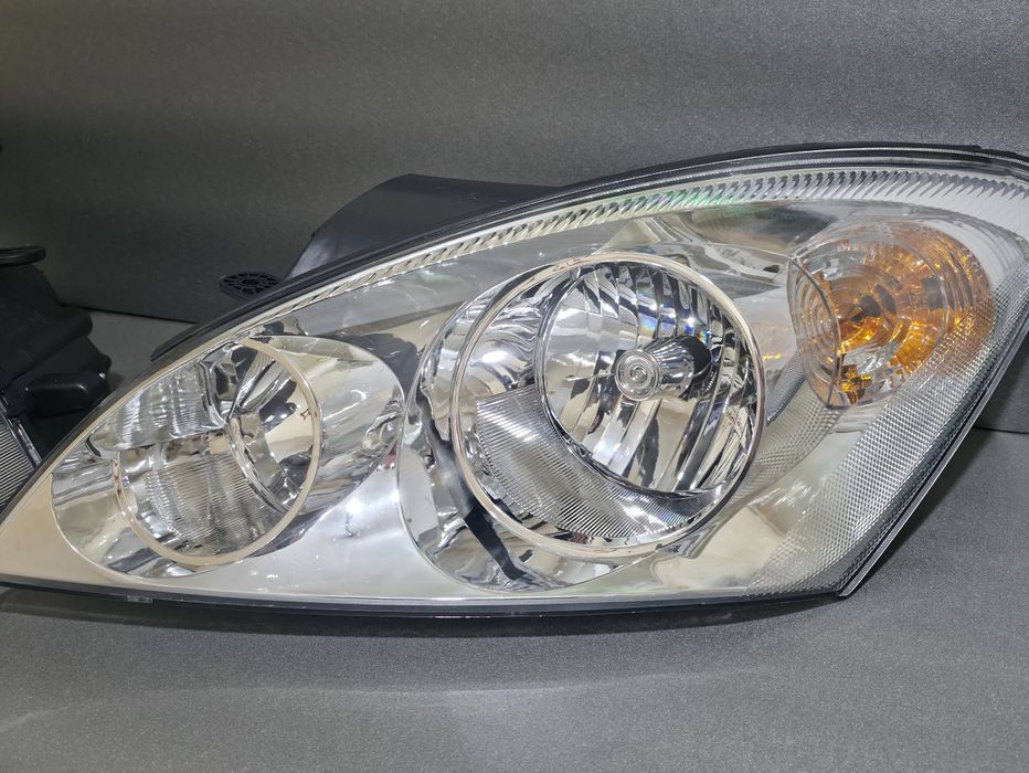 Фарове за Kia Ceed 2007-2010