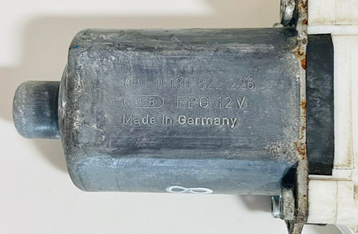 Motoras macara geam stanga fata 0130822226 BMW Seria 3 E46 (facelift)