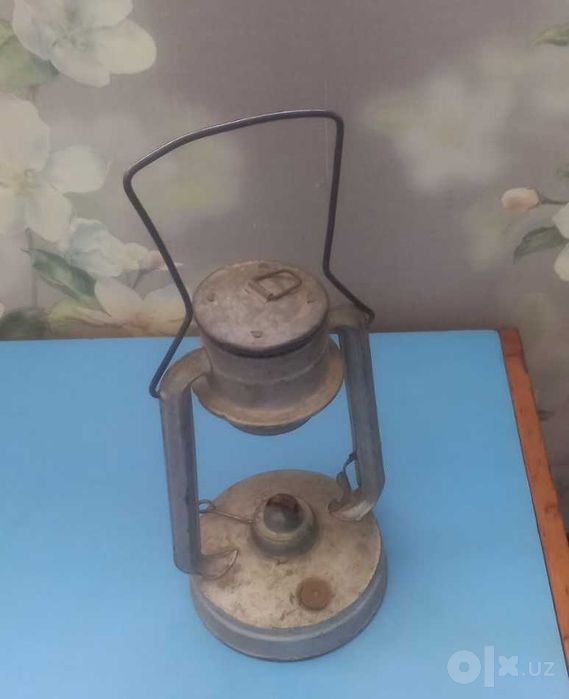 Продам керосиновую лампу