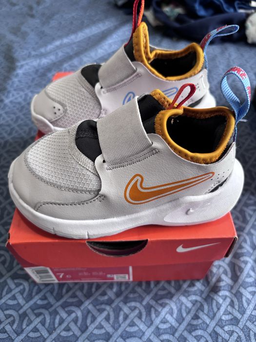 Маратонки Nike Flex runner