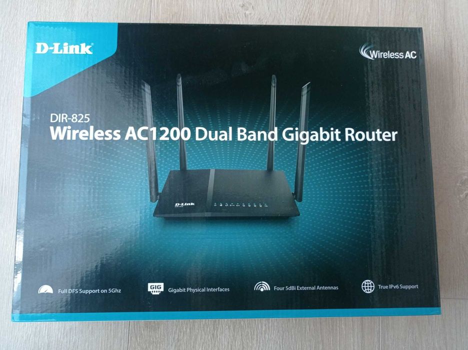 Продавам рутер D-LINK DIR-825