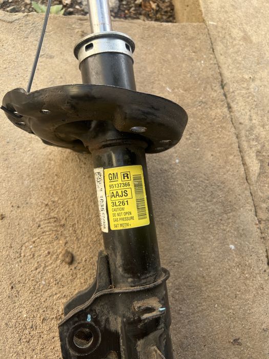 Стойка шевроле трекер 2014