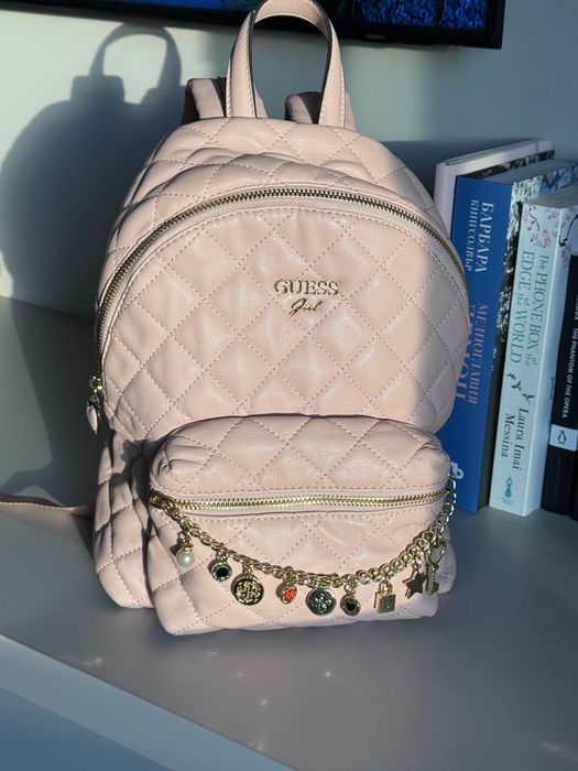 Дамски Guess чанти